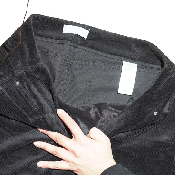 S.C. & Co. Women's Pull on Stretch Corduroy Skirt Black Sz L 5-Pocket Cotton EUC - Picture 11 of 16